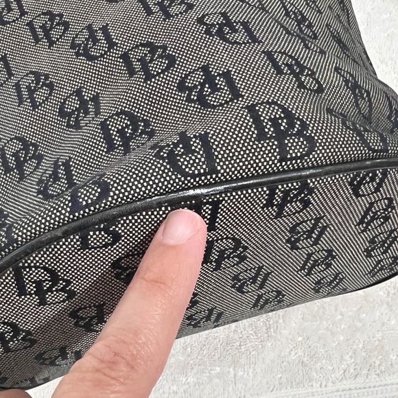 Dooney & Burke Vintage Bucket Bag Double Straps Boho Career Closet Staple - Picture 14 of 14